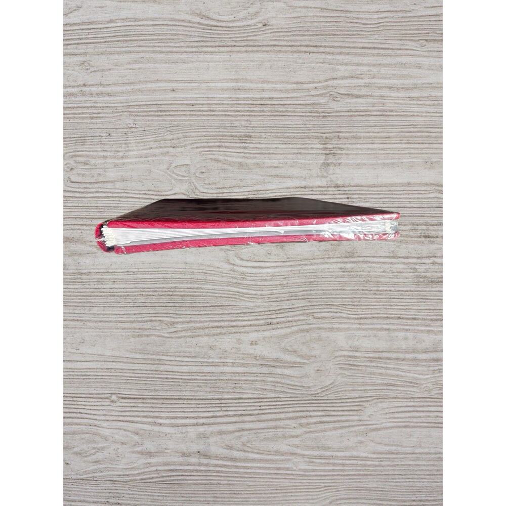 New Creative Memories Premiere 12x12" Scrapbook Album Incl. Pages Ruby Red - Picture 3 of 3